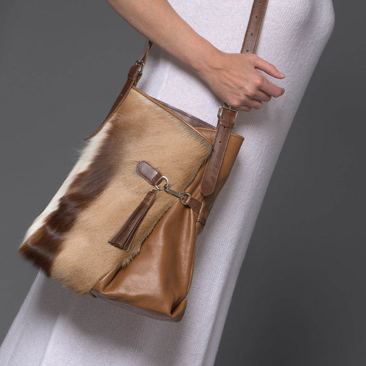 Fienn Springbok – Elegant & Artistic Decor - Mrchlabel